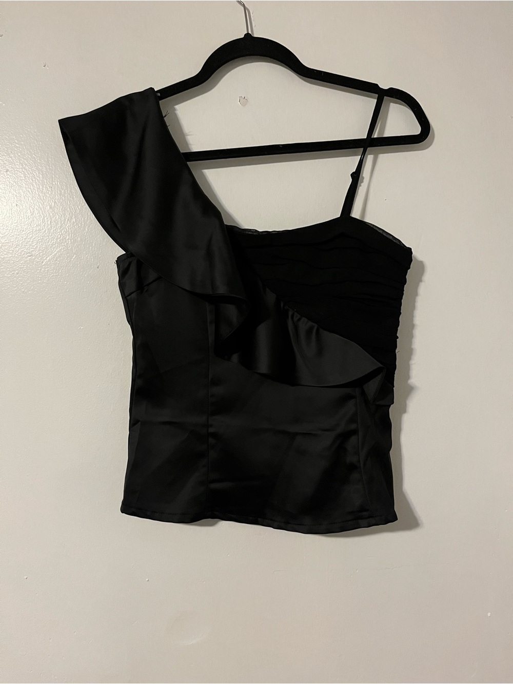 DO+BE Black Asymmetric One-Shoulder Ruffle Top